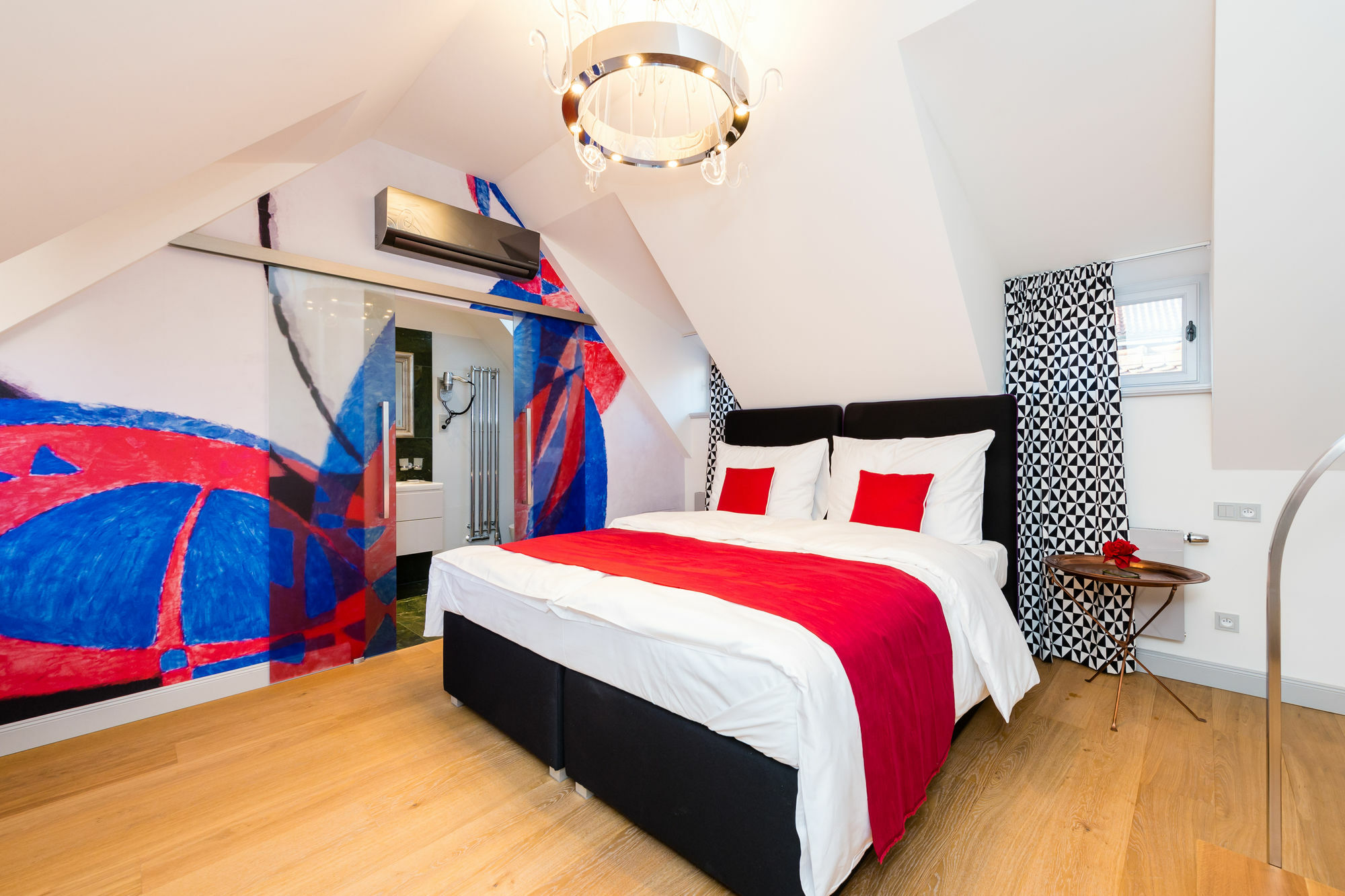 Hotel Old Royal Post Boutique & Premium 5*
